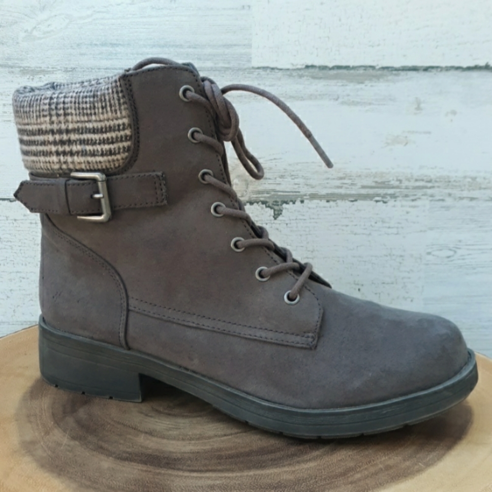 NWOT NATURAL REFLECTIONS BOOTS - Picture 2 of 12